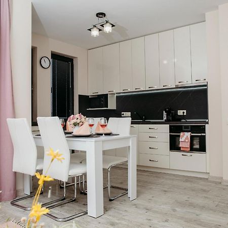 Rose Valley Apartment Kazanlak Kültér fotó
