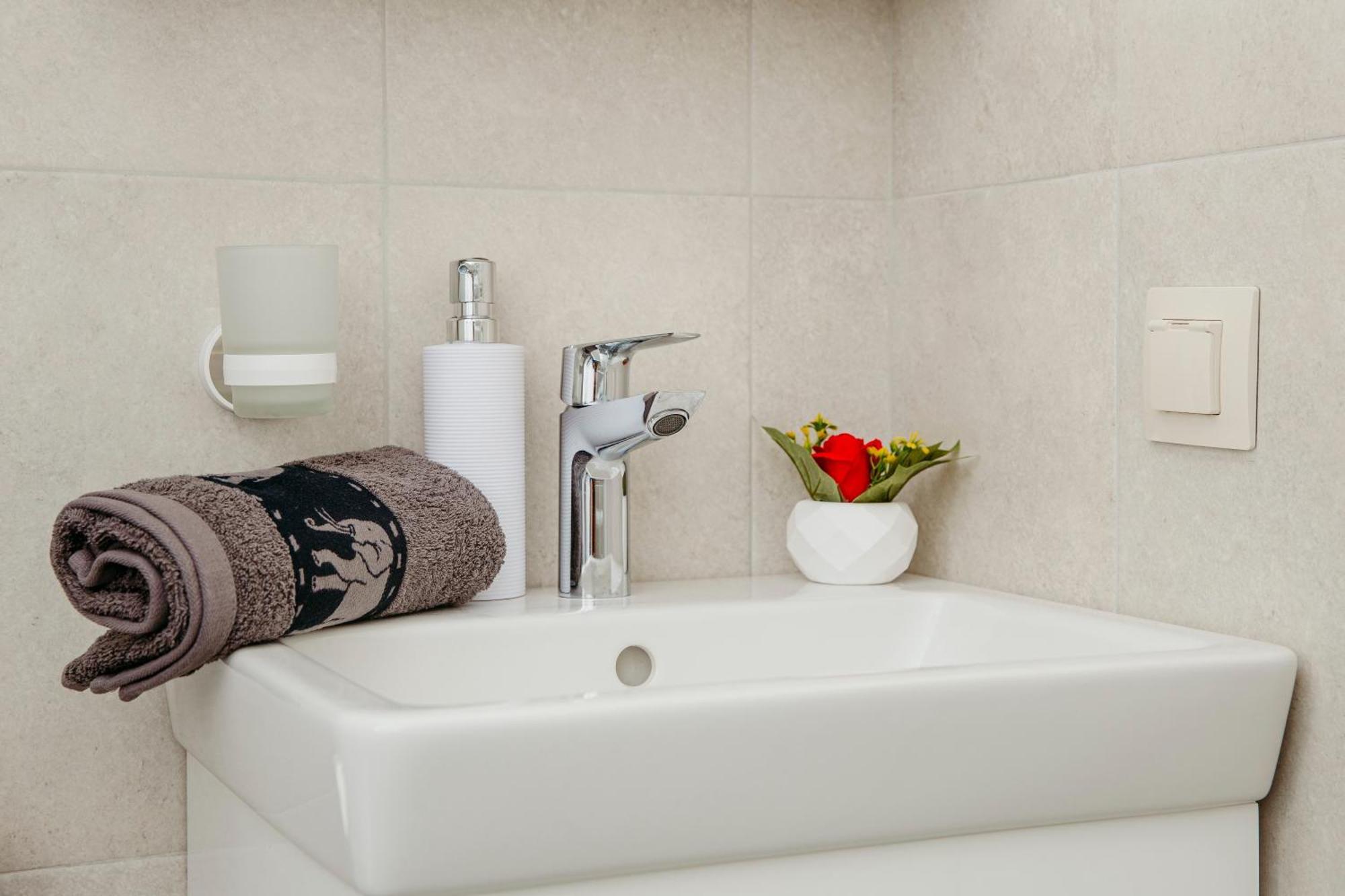 Rose Valley Apartment Kazanlak Kültér fotó